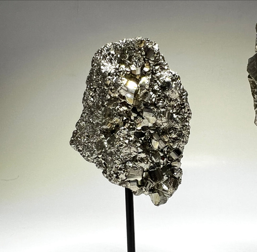 Pyrite Crystal Stand: A Symbol of Strength and Abundance | Money Magnet